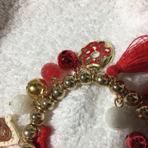 Charming Charlie Stretch Holiday Charm Bracelet - Picture 2 of 7